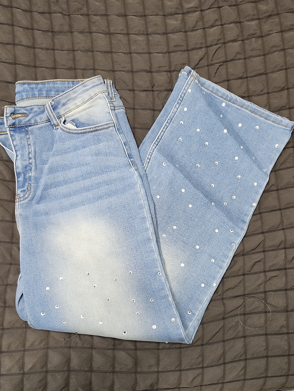 Embellished Light Blue Wide-Leg Women's Jeans
